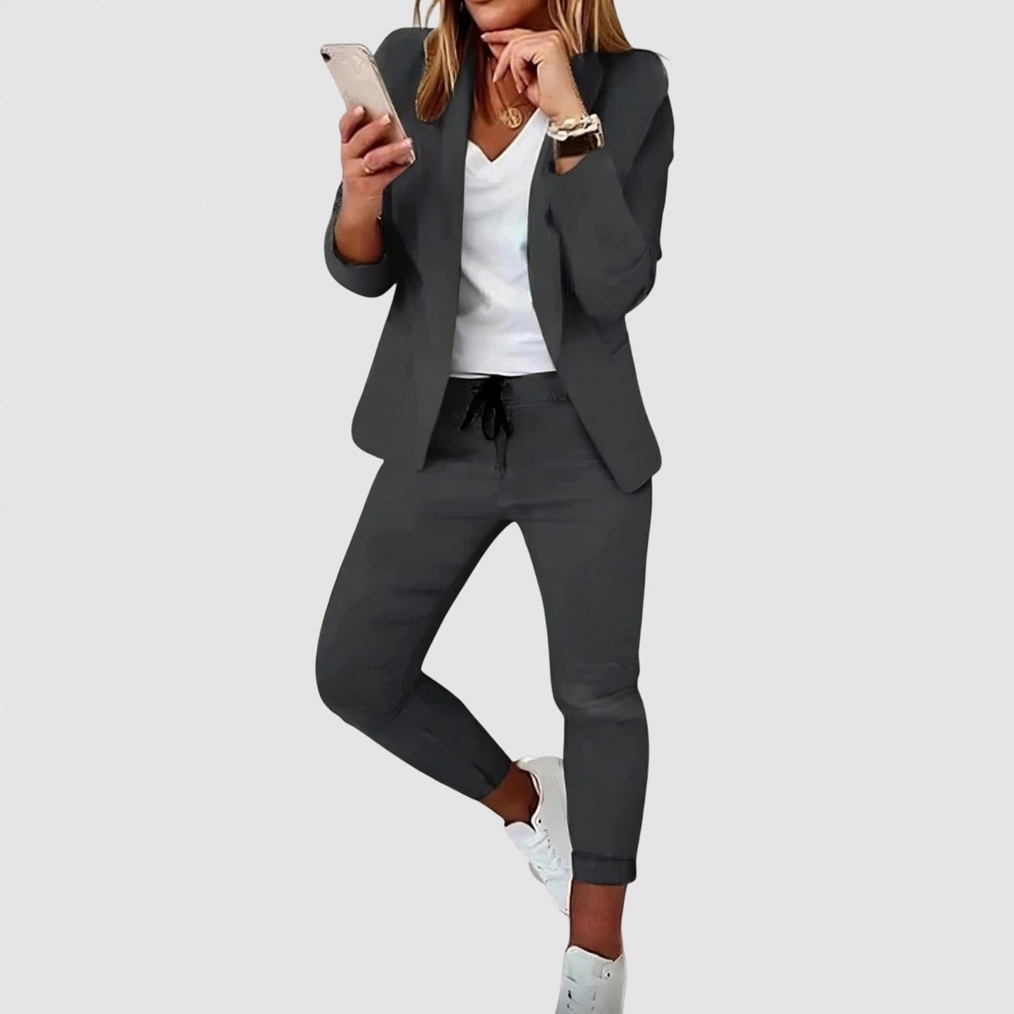 Women’s Blazer and Trousers Set in Polyester Blend for Winter