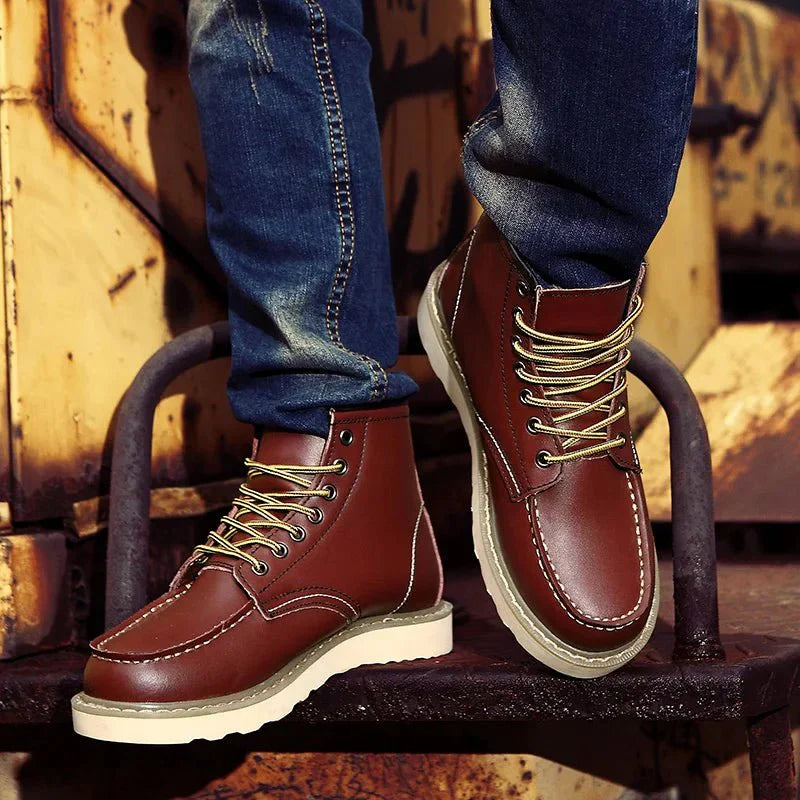 Men’s Lace-Up Ankle Boots With Contrast Stitching And Thick Outsole